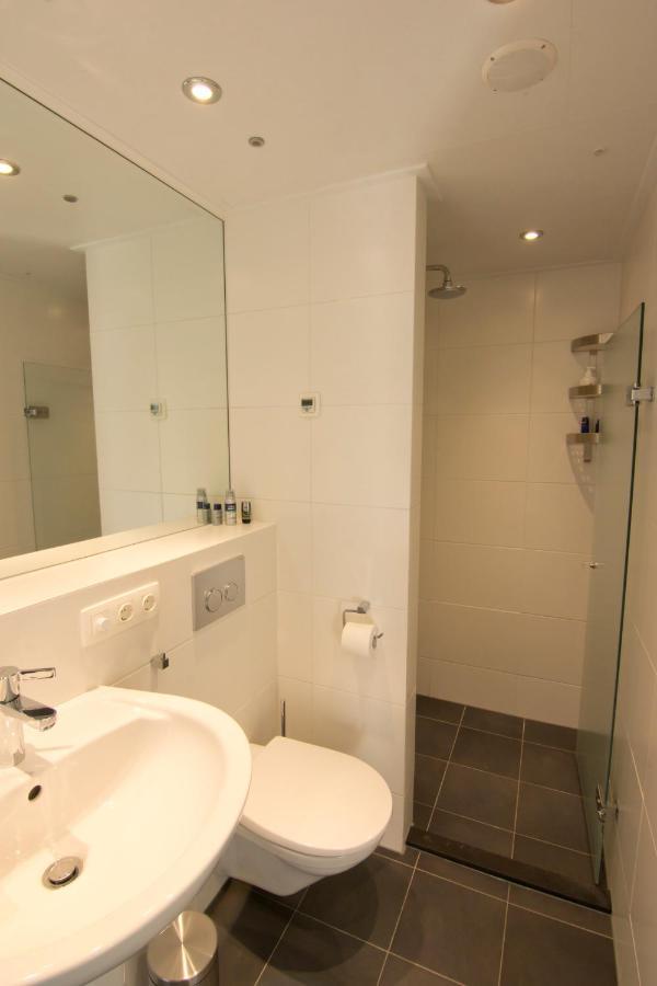 B&B Pompgebouw Aan De Rijn Tolkamer Extérieur photo
