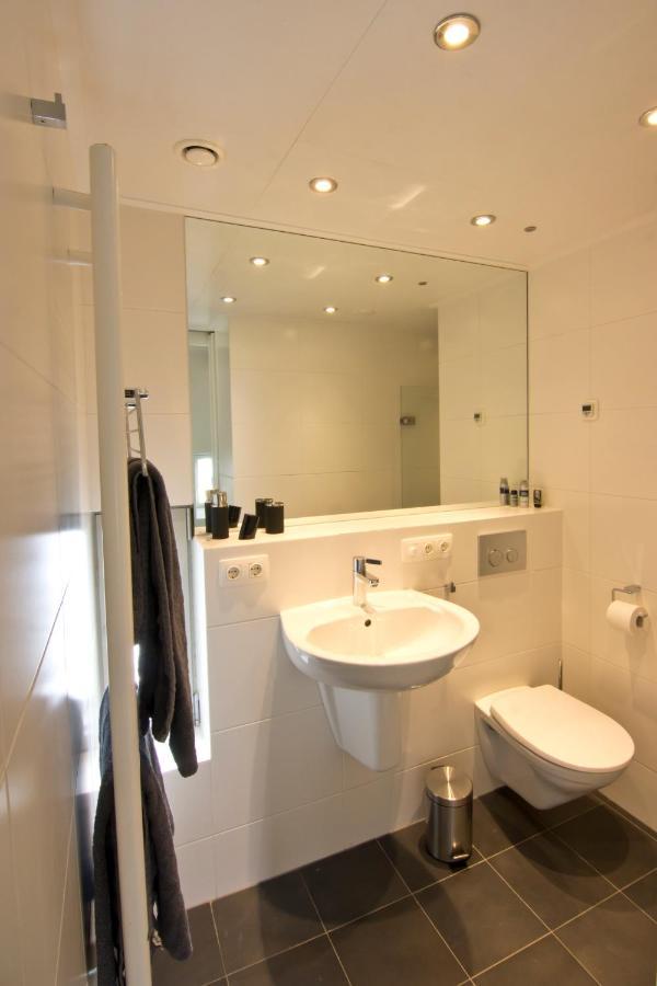 B&B Pompgebouw Aan De Rijn Tolkamer Extérieur photo