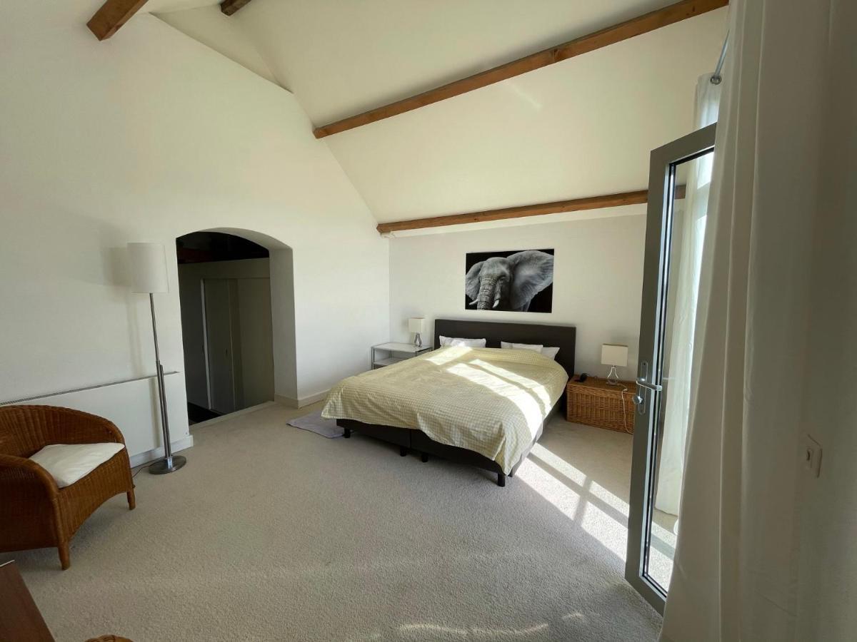 B&B Pompgebouw Aan De Rijn Tolkamer Extérieur photo